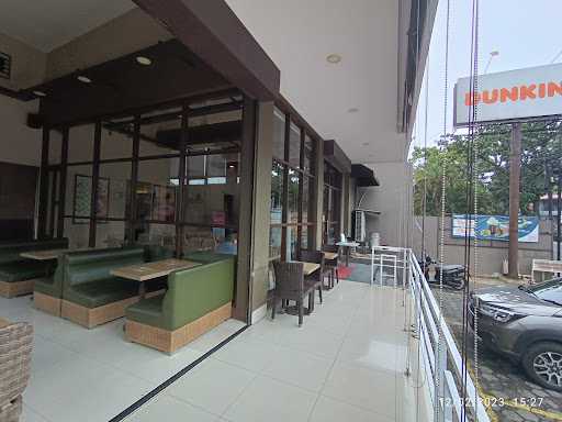 Dunkin' Donuts 8