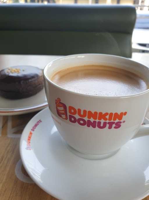 Dunkin' Donuts 6