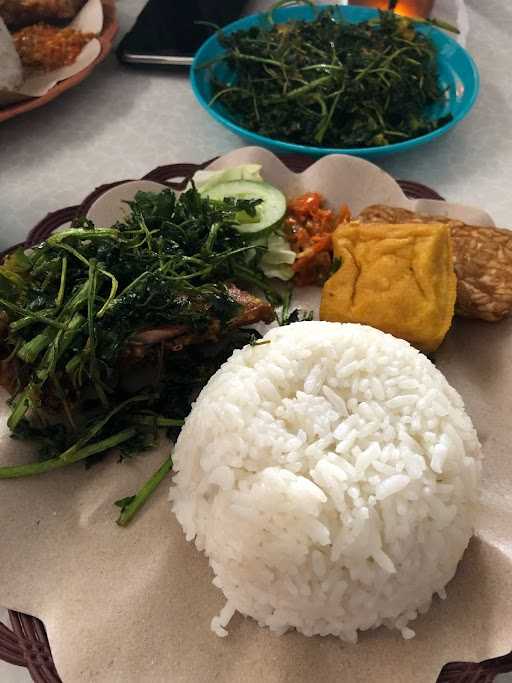 Ayam Penyet Rempah Lodaya 6