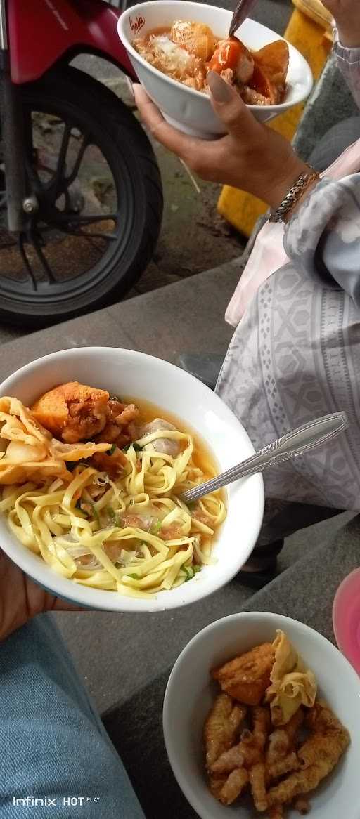 Bakso Patrol - Depan Alfamart Kliningan 4