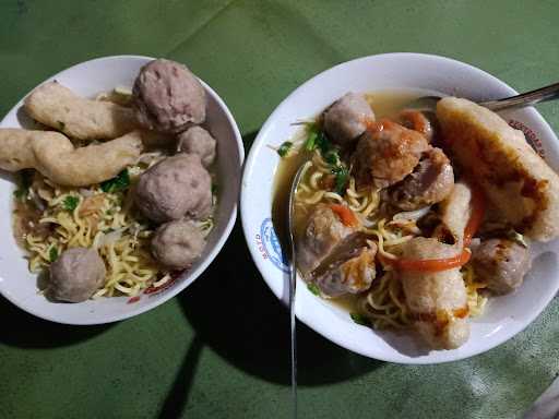 Mr. Ahmad Mie Bakso Ceker Tulang Kosambi 3