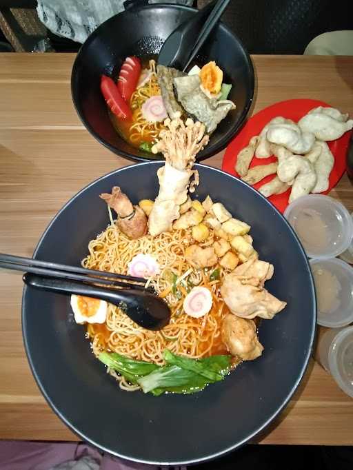 Ramen Bajuri Buah Batu 7