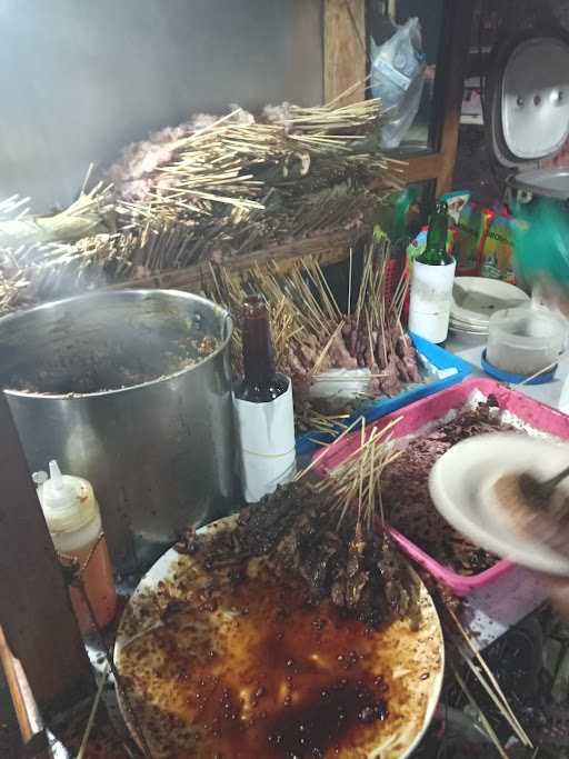 Sate Madura Maskumambang. Mas Nur 8