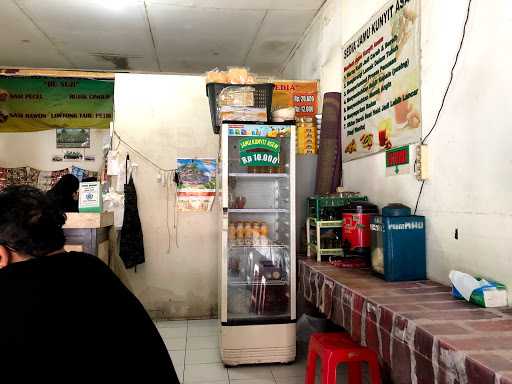 Warung Rujak Cingur Bu Suji 9