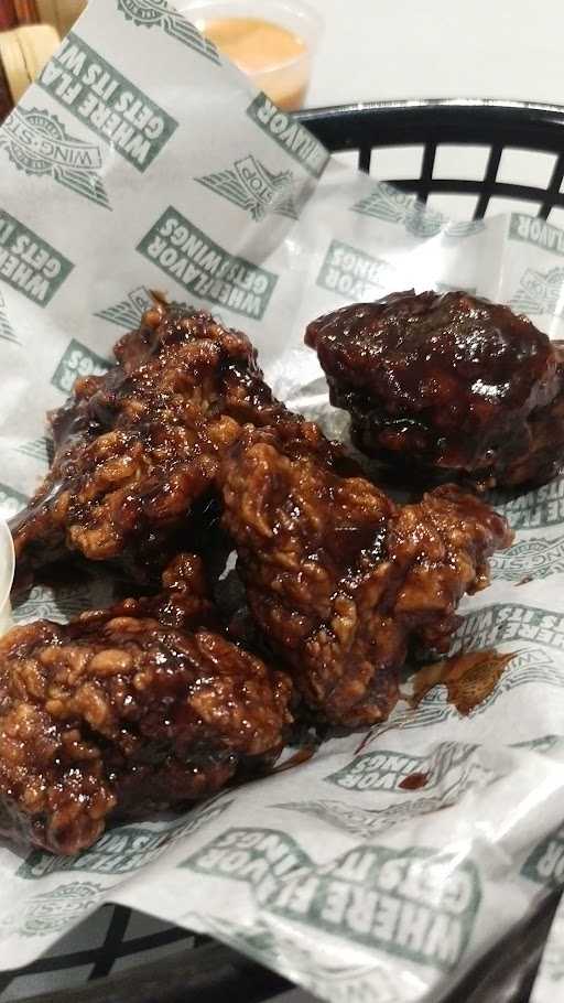 Wingstop Buah Batu 6