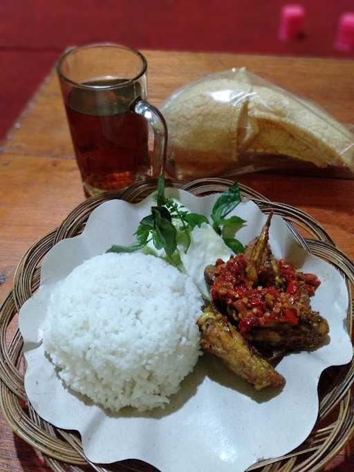 Rumah Makan Bebek Jeletot 1