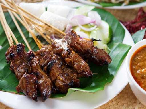 Warung Sate Khas Madura Pertigaan Karacak 2