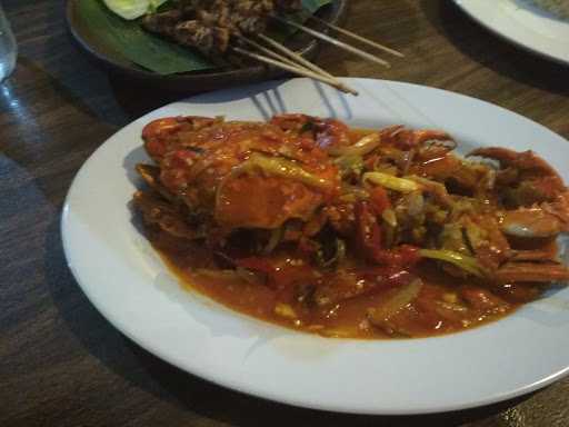 Restoran Perahu Layar 8