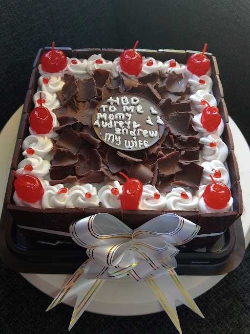 Mamake Cake'S 4