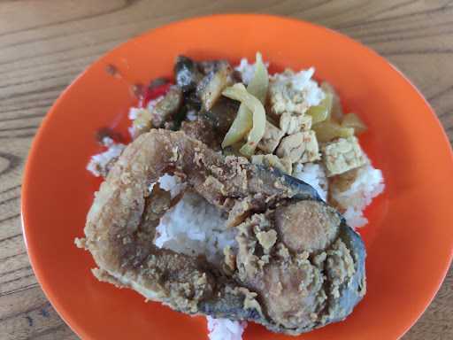 Warung Prasmanan Mbk Susi 9