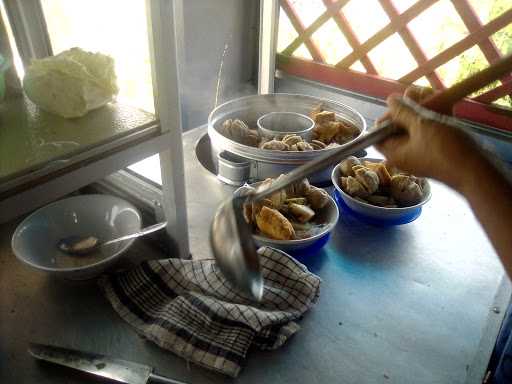 Warung Sederhana .Sedia :Bakso ,Mie 1