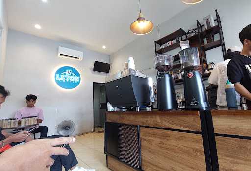 Leton Coffee - Sutomo 10