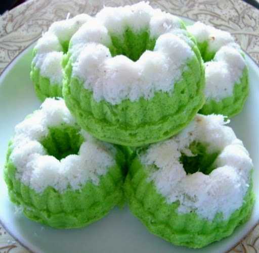 Kue Bu Hj. Lely 7