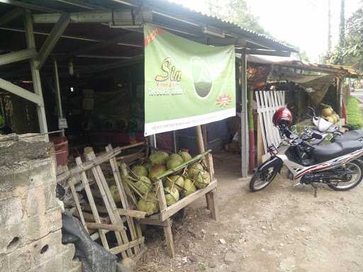 Seblak Ceker & Es Kelapa 3