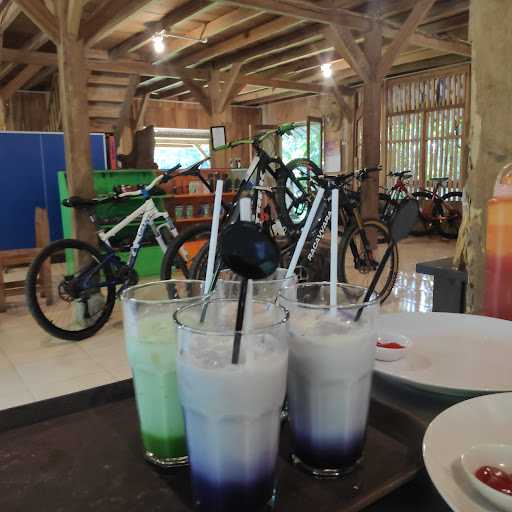 99Punch.Bikecafe 7