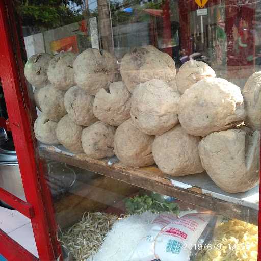 Bakso Raksasa Pondok Gizi 4