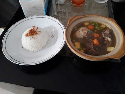 Kedai Sop & Iga Buntut Om Jenggot 1