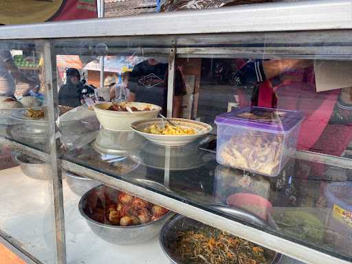 Nasi Uduk Lontong Sayur Sari Koko 3