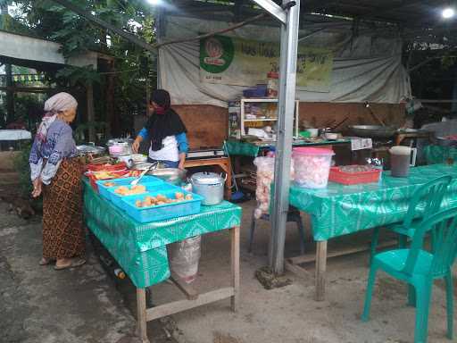 Nasi Uduk Lontong Sayur Sari Koko 9