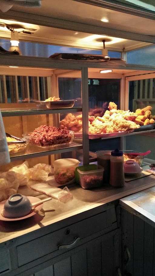 Warung Nasi Uduk Mbak Wati 9