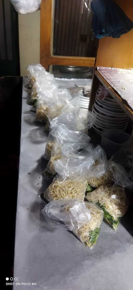 Bakso & Mie Ayam Intanuri 2