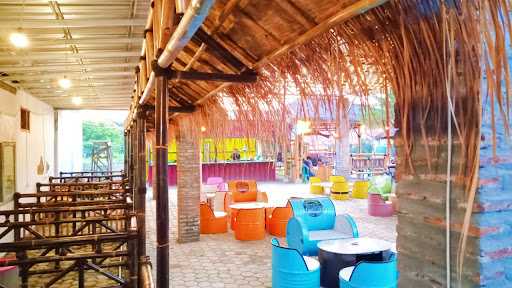 Cafe&Resto Bumdes Losari Kidul 3