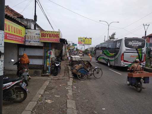 Rm. Buyuang Masakan Padang 6