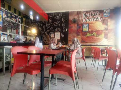 Rocket Chicken Losari 8