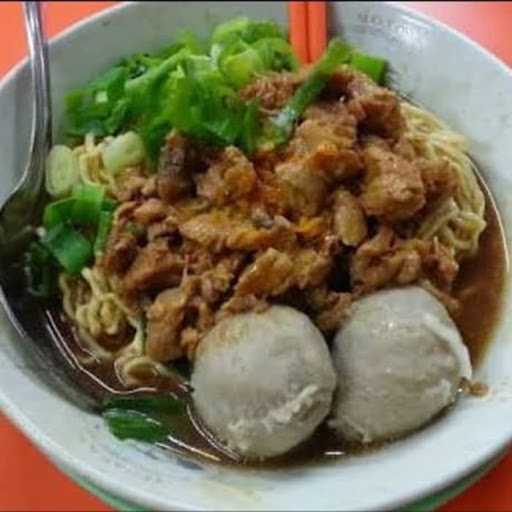 Saung Bakso Legowo 3