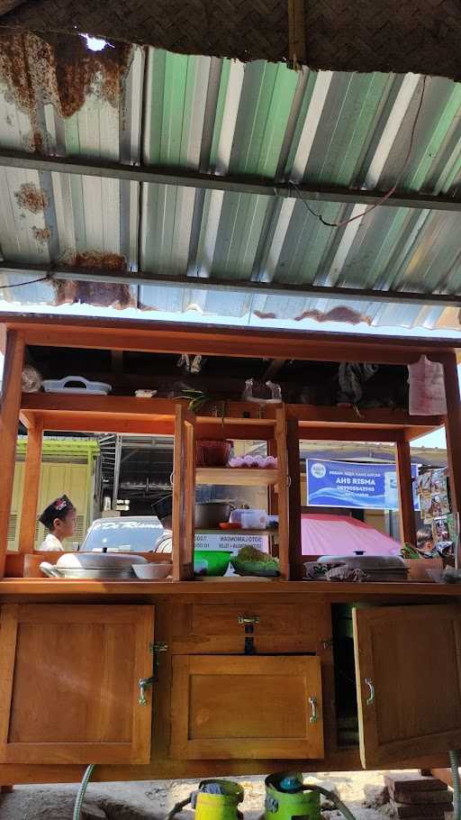 Warung Soto Dan Rawon 4