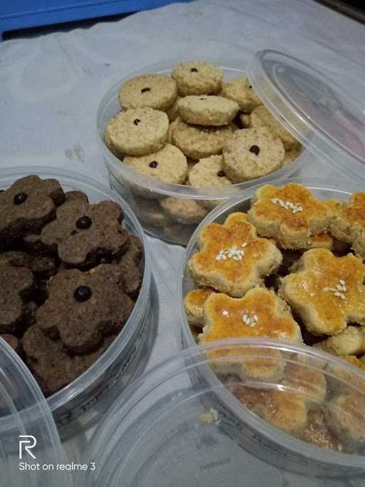 Toko Kue Mbak Anik 7