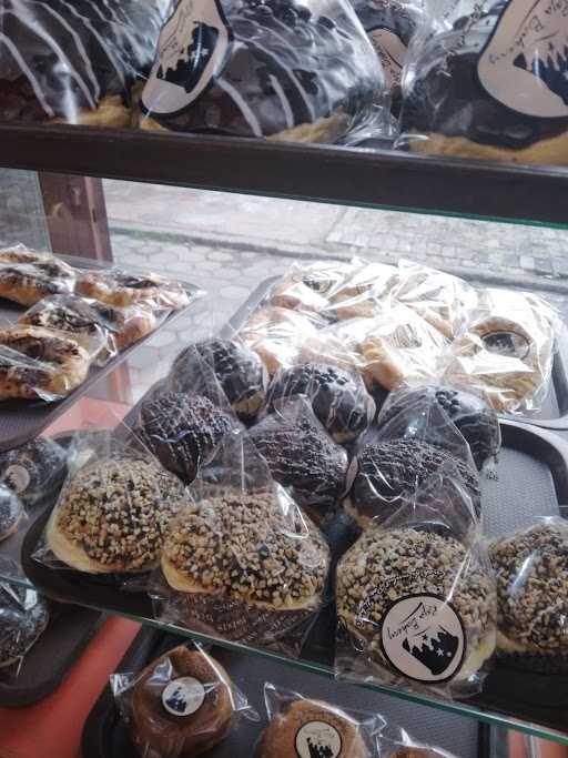 Toko Roti Raja Bakery 1