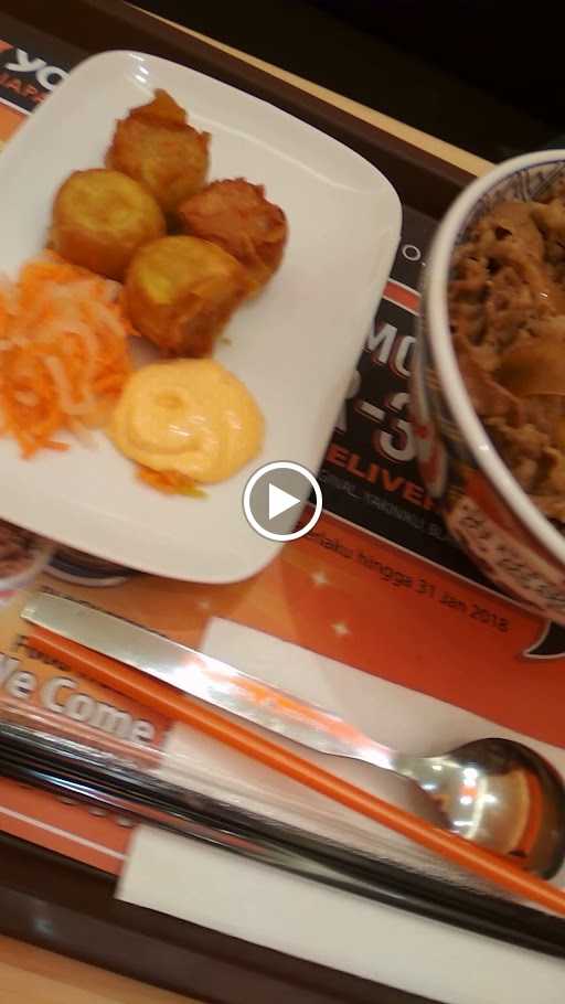 Yoshinoya Matos 1