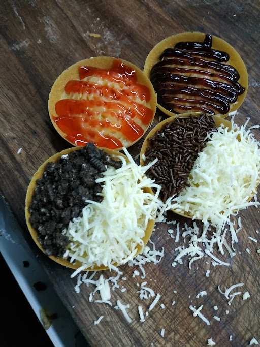 Arfand (Terang Bulan Besar Dan Unyil Dan Roti Bakar) 1