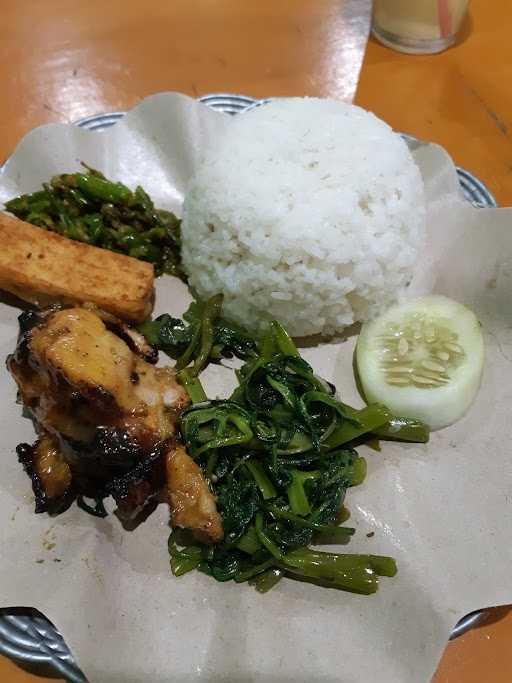 Ayam Penyet Banyuwangi 1