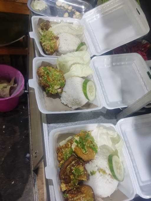 Ayam Penyet Sambel Ijo Cak Rul 6