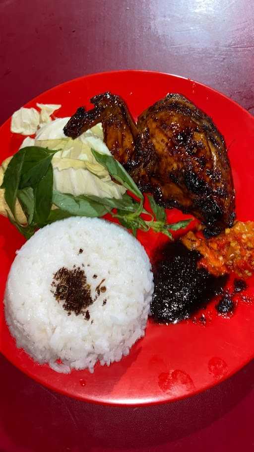 Bebek Trisno Mayjend Panjaitan 6