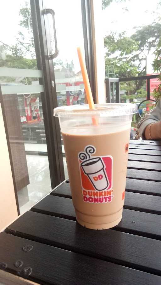 Dunkin' Donuts 2