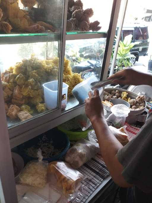 Kartika Bakso Jarang Pulang 2