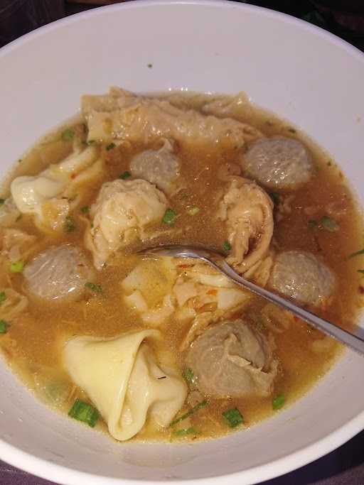 Mr. Ni Meatball/Bakso Restaurant 9