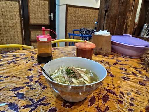 Soto Gunung Mbah Djie. 5