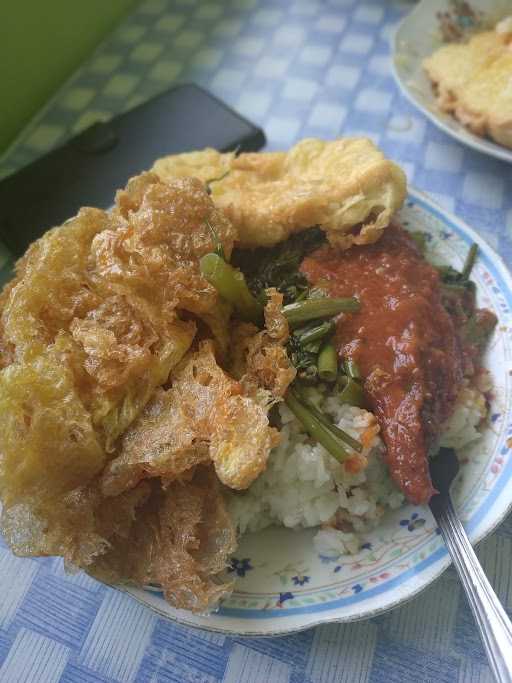 Warung Bu Pri 4