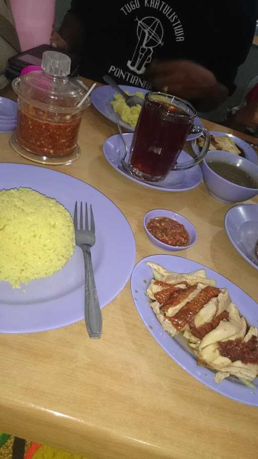 Nasi Ayam Hainam Budi Siang Malam 10