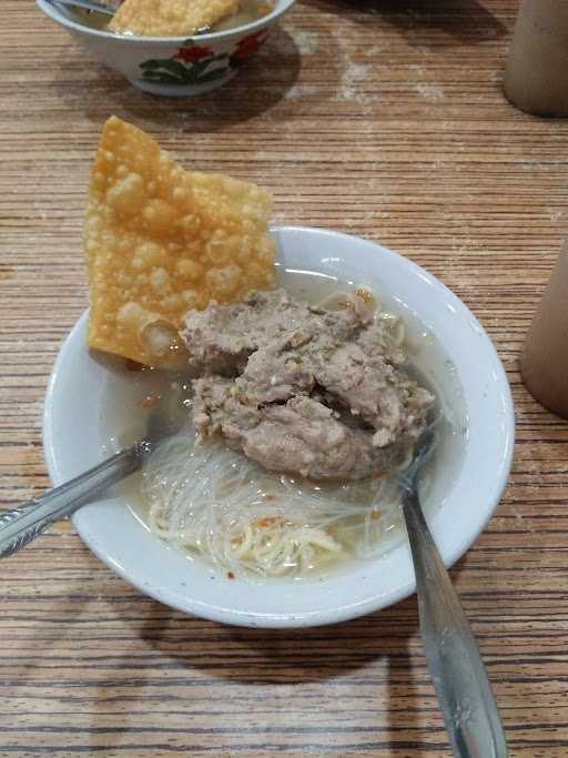 Petir Bakso Restaurant 8