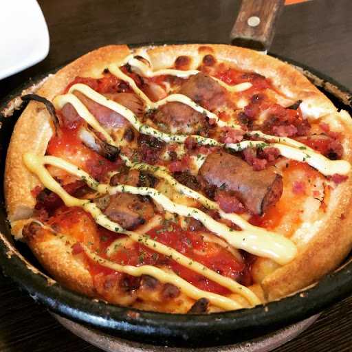 Pizza Hut Restoran 10