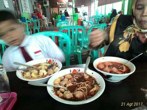 Bakso Binaria 8