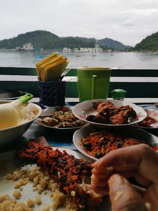 Lapau Nasi Hasanah Ikan Karang 1