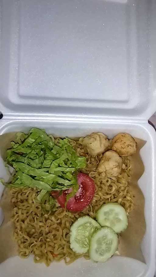 Mie Padeh Rizka 1