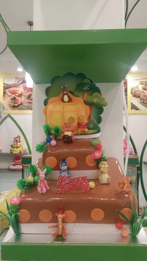 Majestyk Bakery & Cake Shop Lubuk Pakam 2