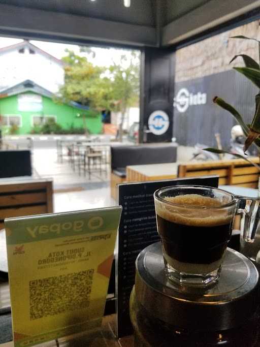 Sudut Kota Coffee Space 9